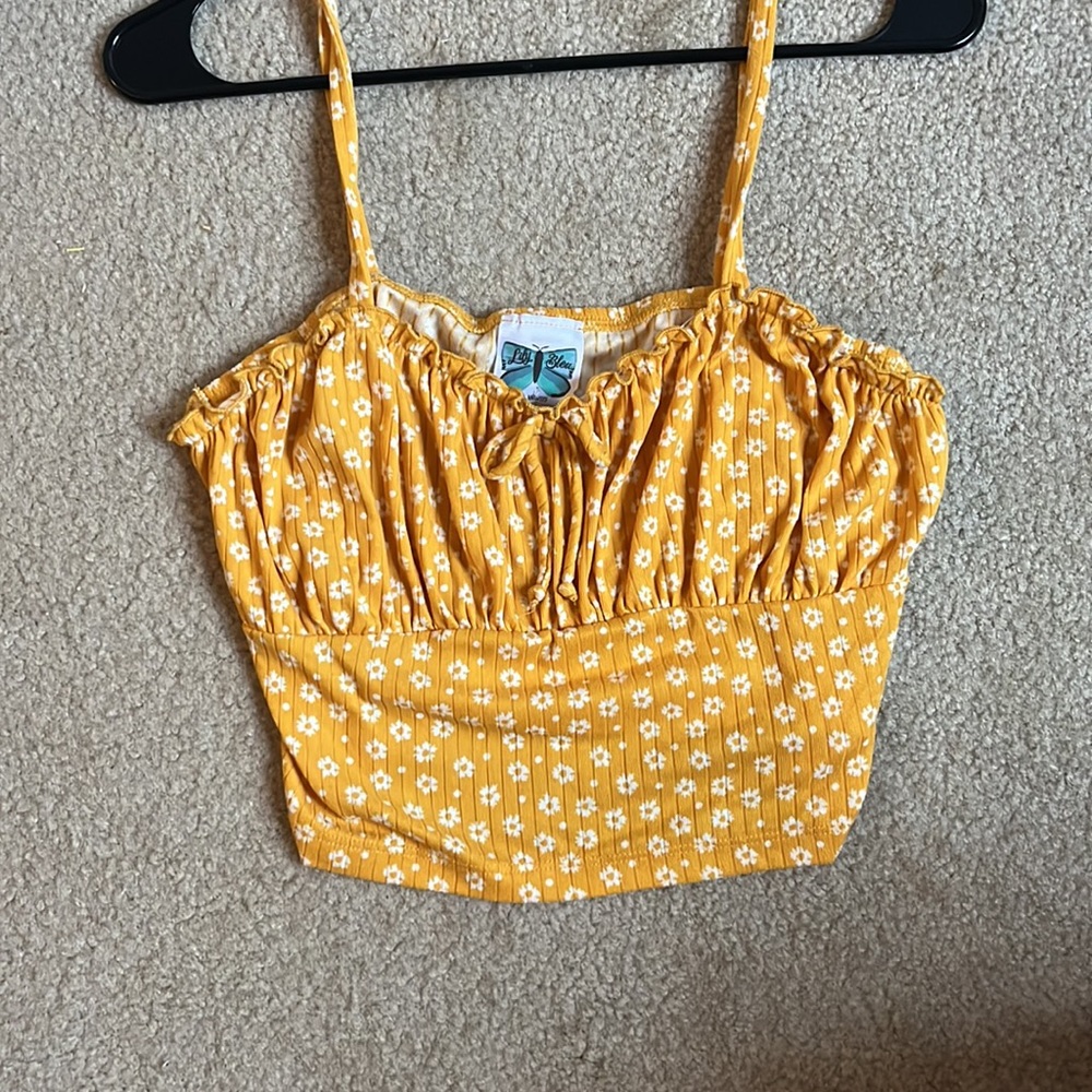 Lily Bleu yellow w/white flowers crop top size US L